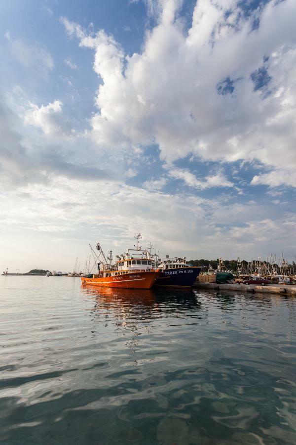 Guesthouse Galeb Vrsar Exterior foto